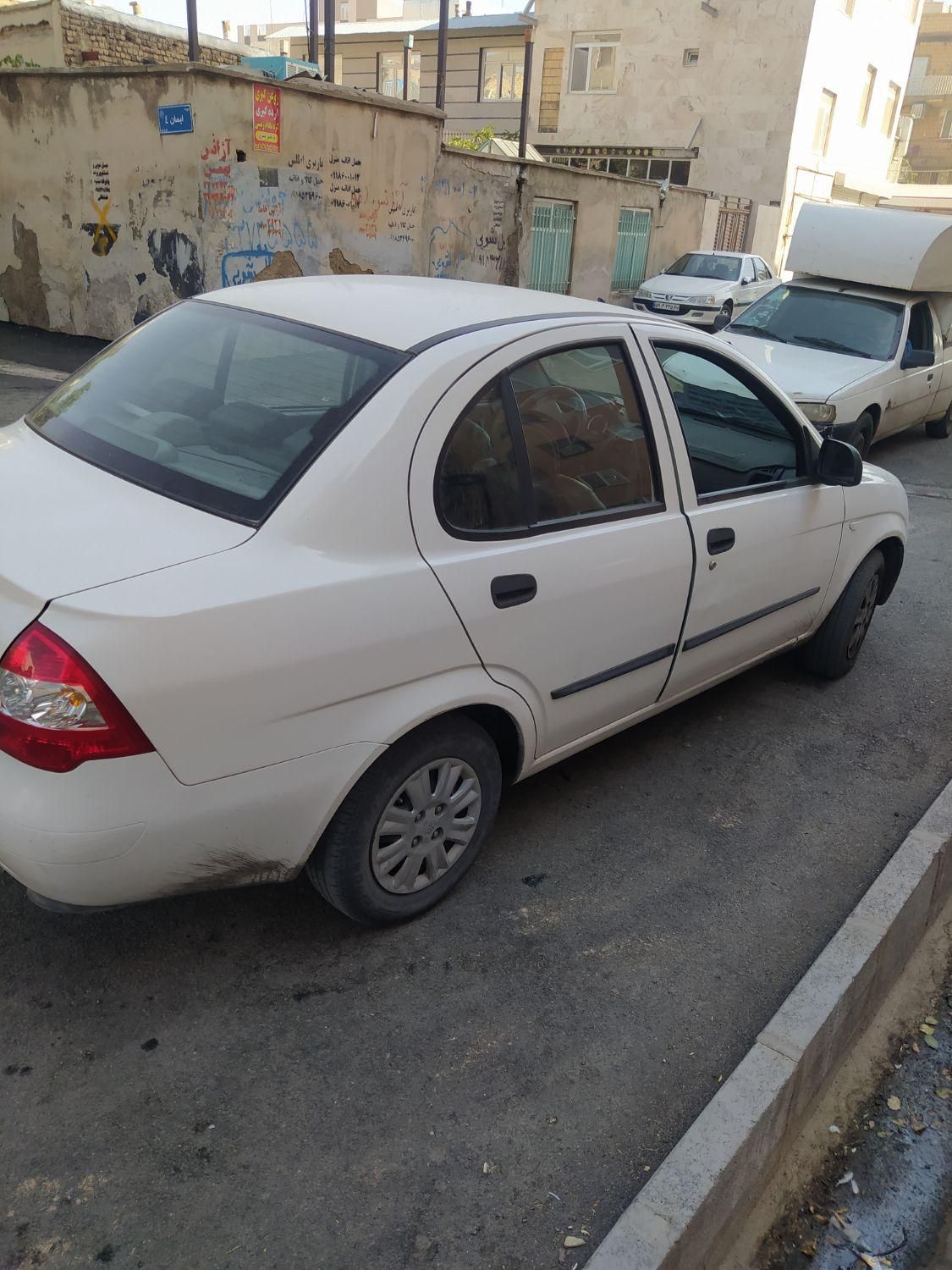 تیبا صندوق دار SX - 1400