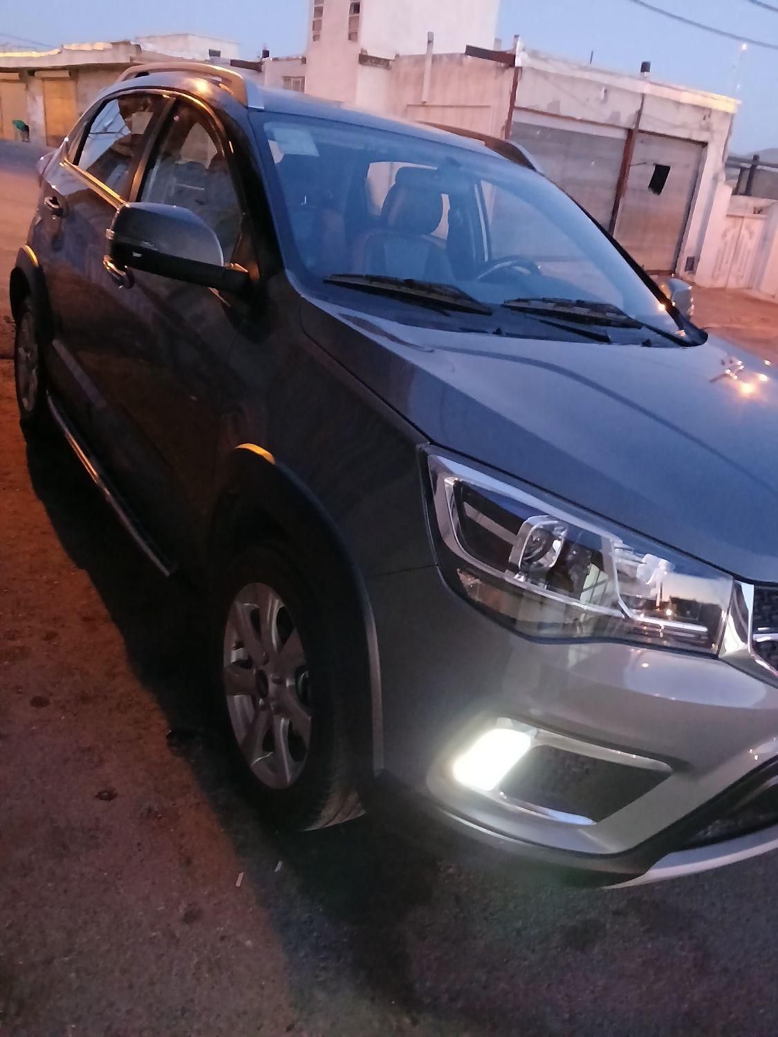 ام وی ام X22 دنده ای اسپرت لاکچری - 1400