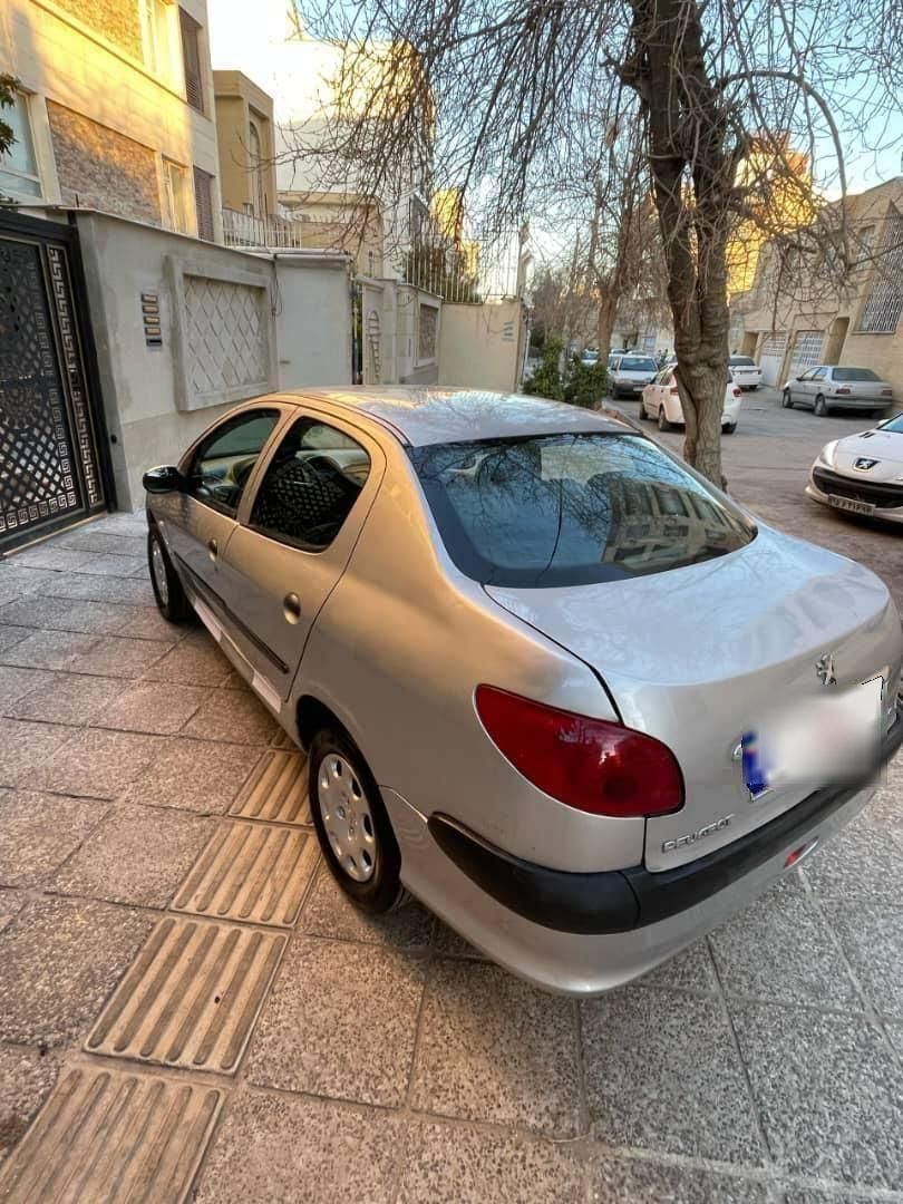 پژو ۲۰۶ صندوق دار v8 - 1386