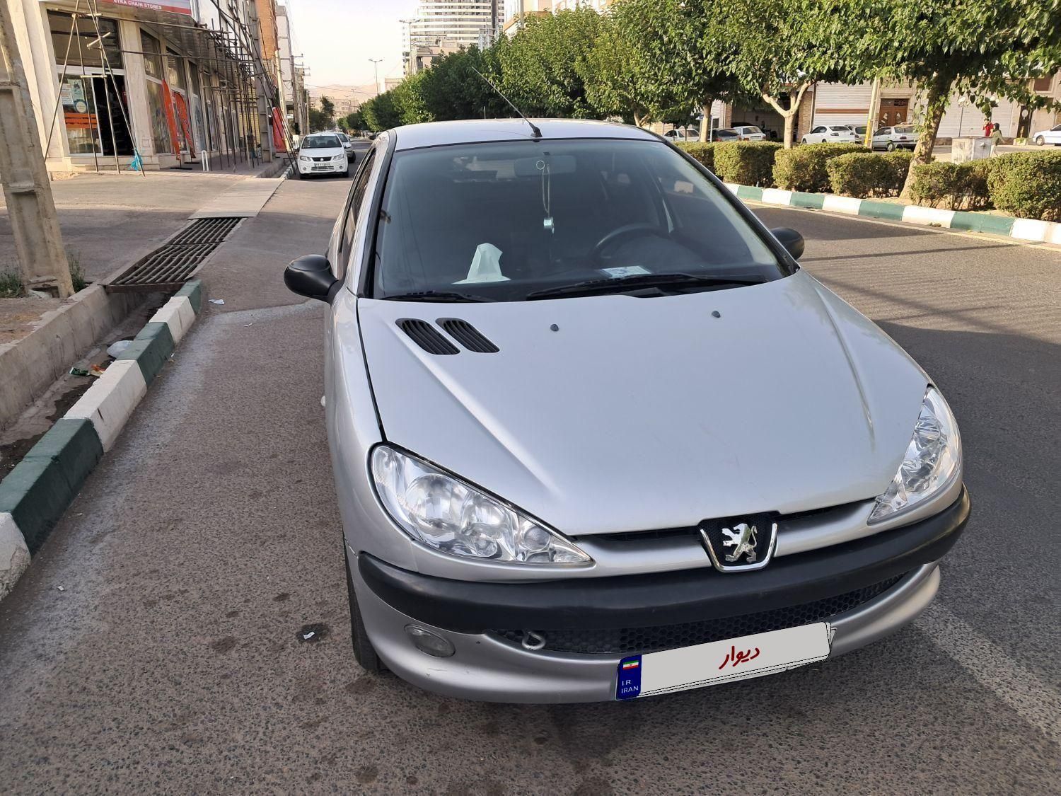 پژو ۲۰۶ صندوق دار v20 - 1390