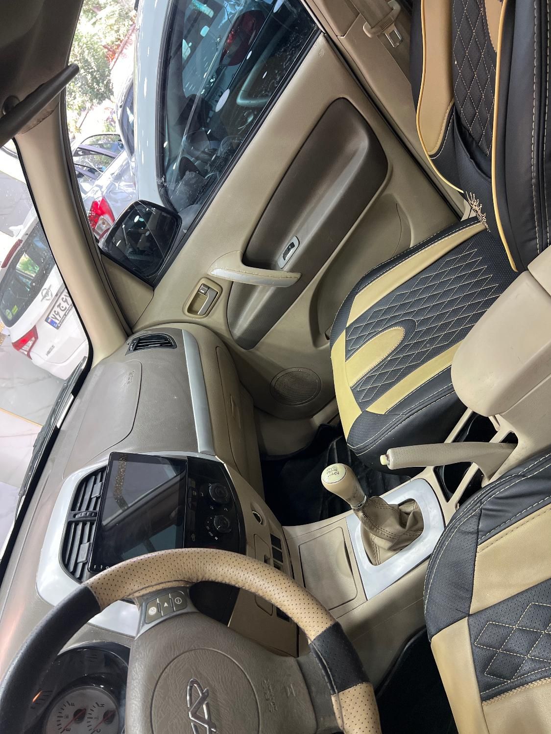 ام وی ام X33 دنده‌ای ساده - 1393