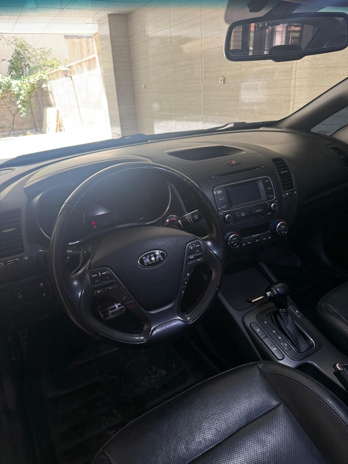 کیا سراتو 2.0 لیتر اتوماتیک GT لاین - 2015