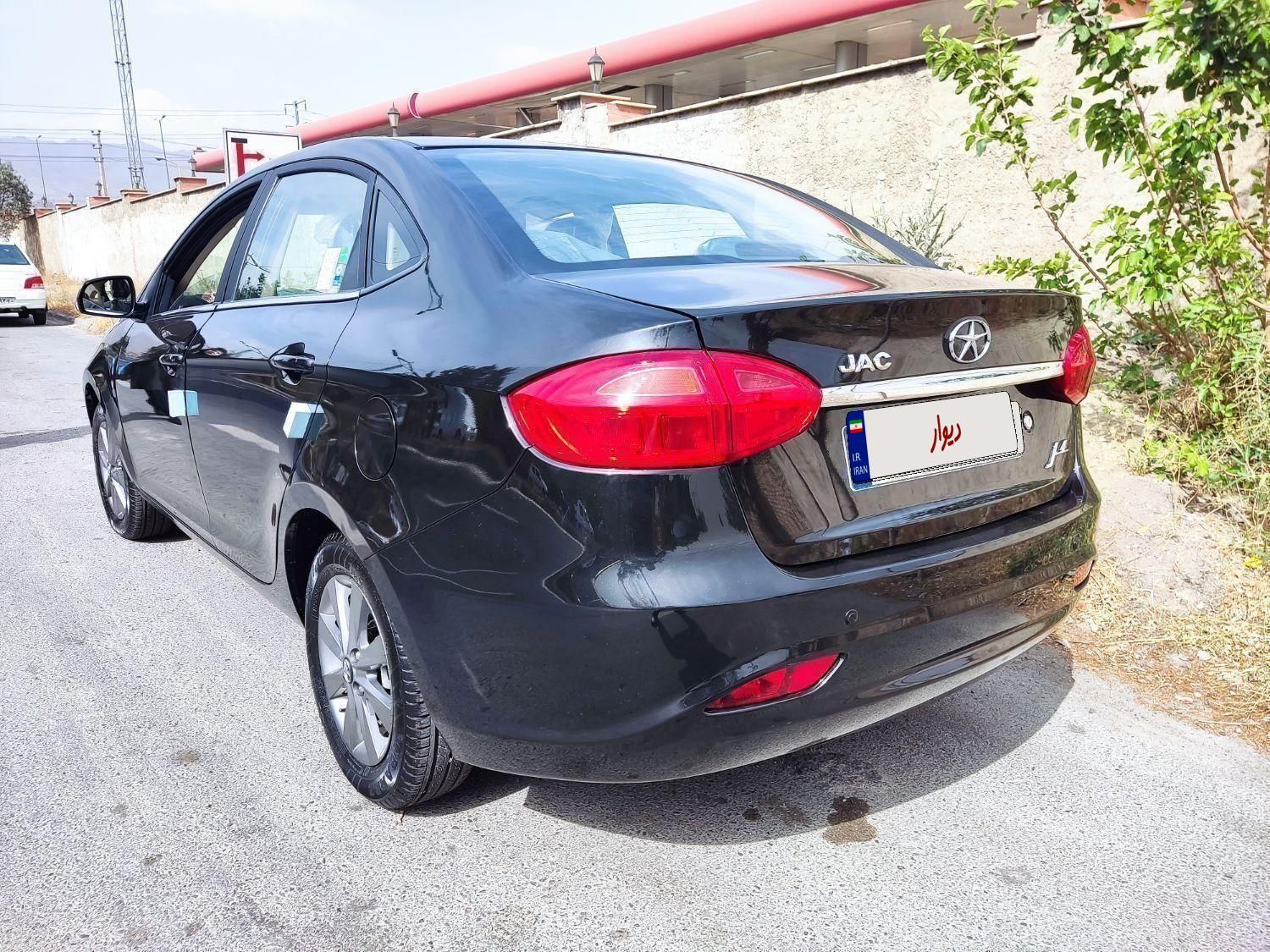 جک J4 اتوماتیک ساده - 1404