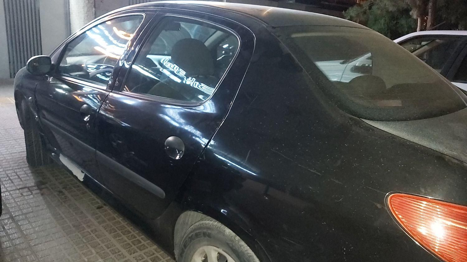 پژو ۲۰۶ صندوق دار v8 - 1393