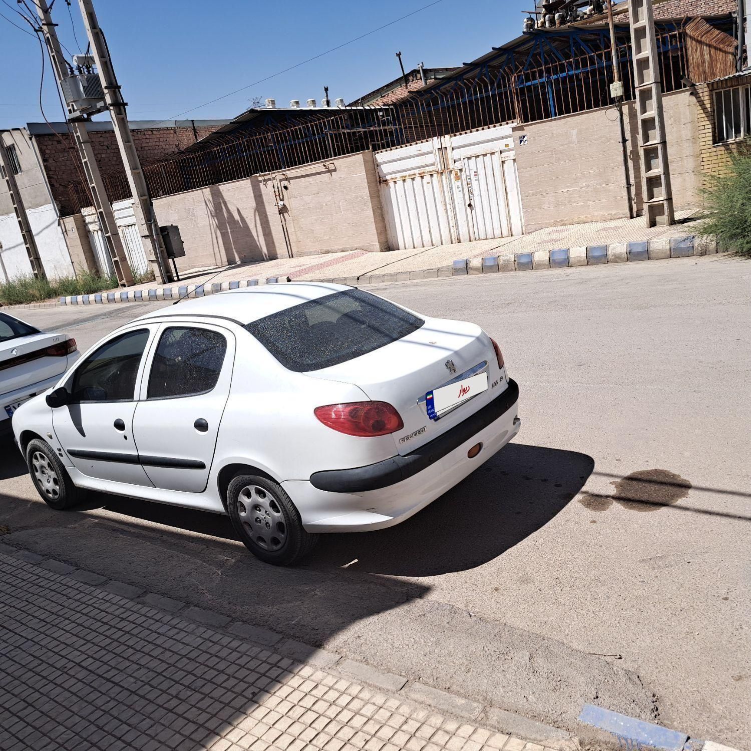 خودرو پژو، ۲۰۶ صندوق دار آگهی ann_19571797