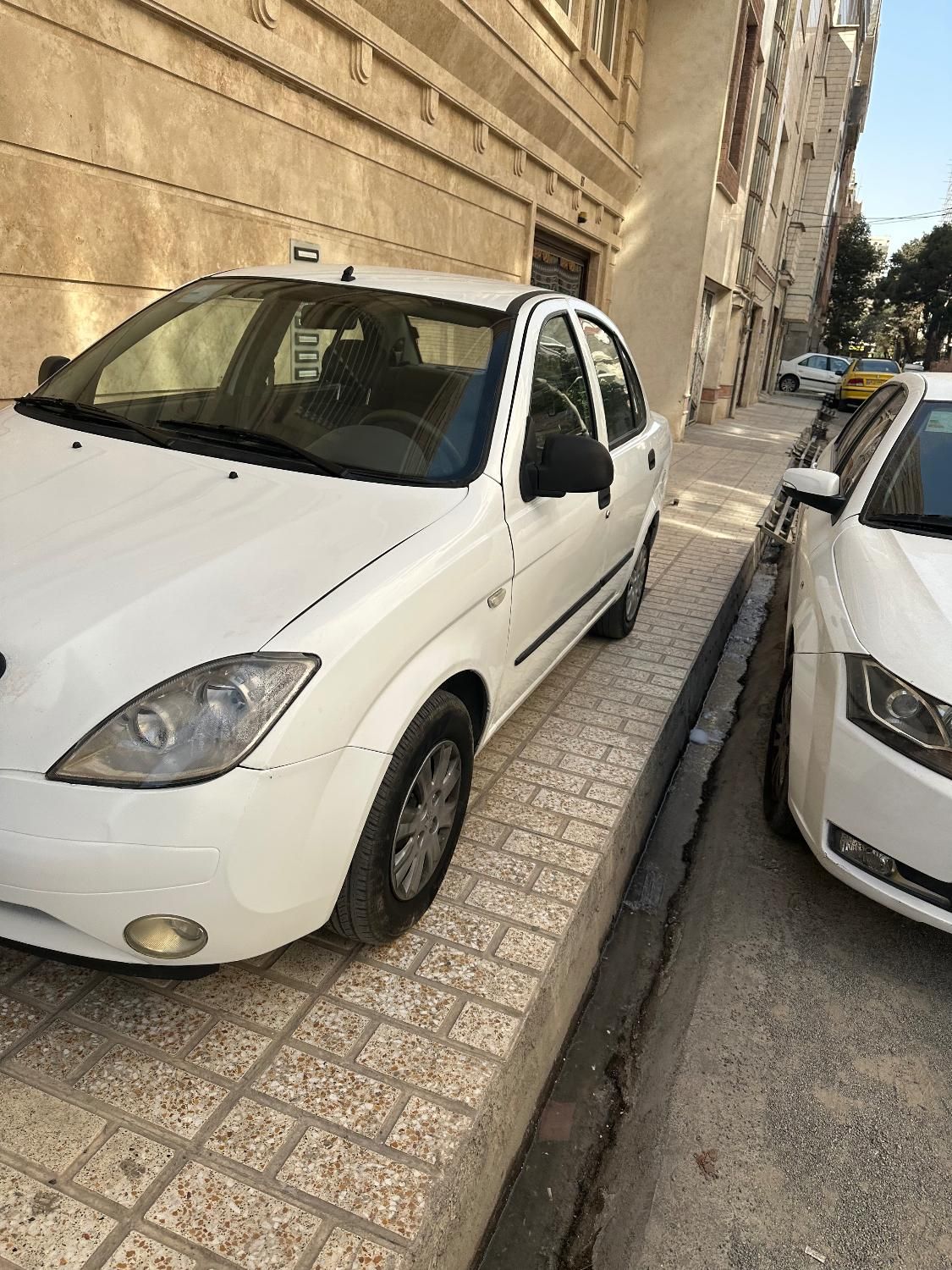 تیبا صندوق دار EX - 1394