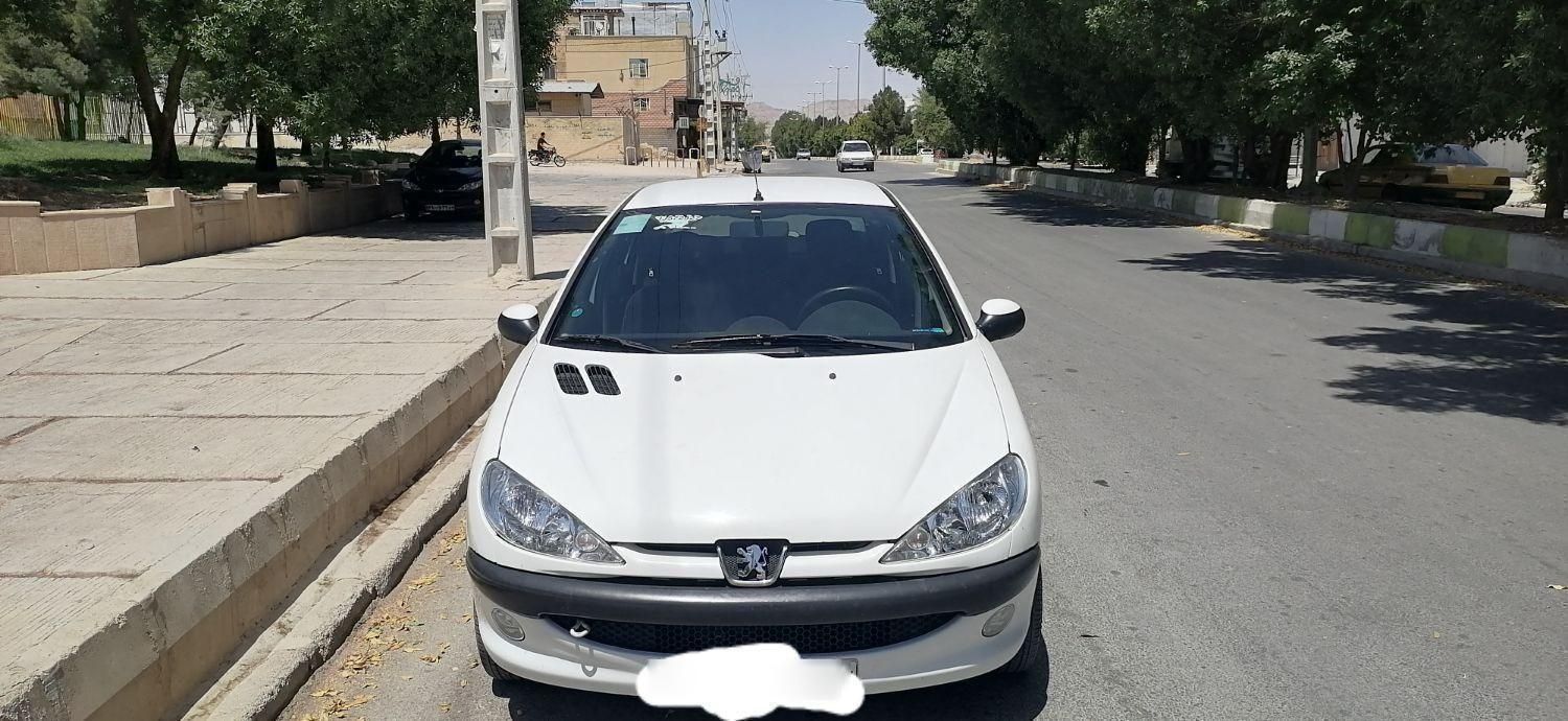 پژو ۲۰۶ صندوق دار v8 - 1397
