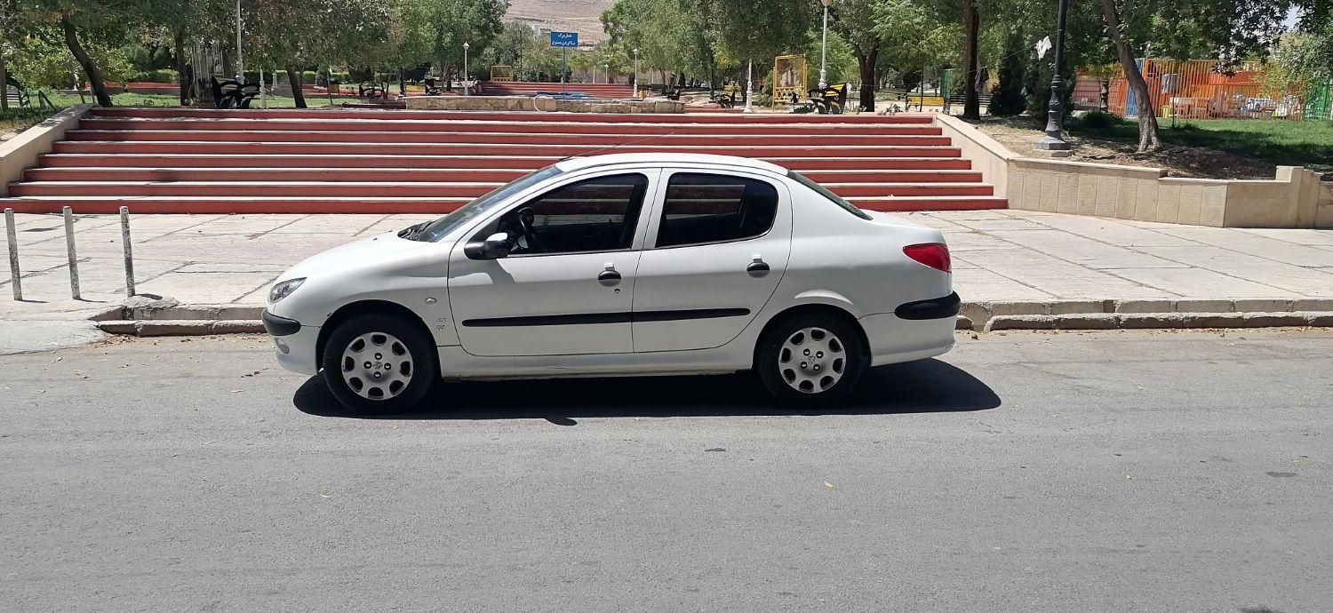 پژو ۲۰۶ صندوق دار v8 - 1397