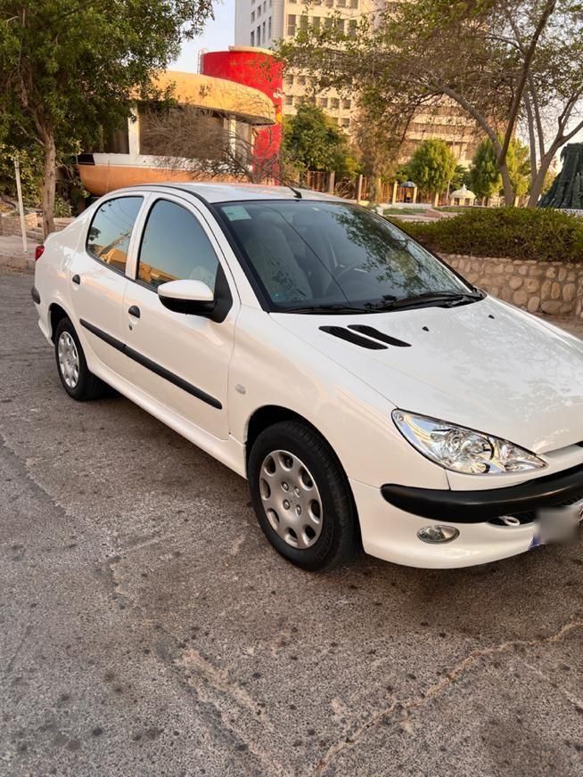 پژو ۲۰۶ صندوق دار v8 - 1395