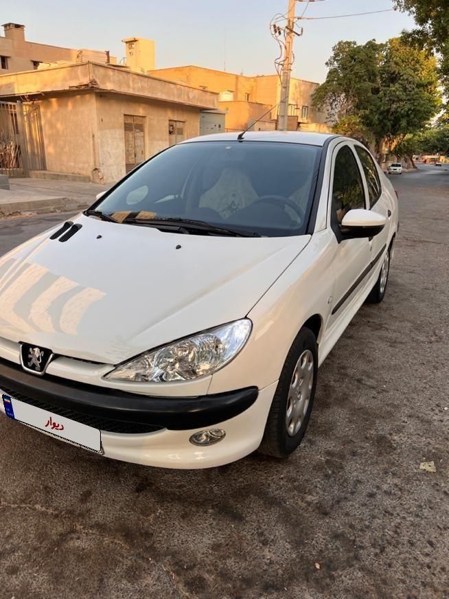 پژو ۲۰۶ صندوق دار v8 - 1395