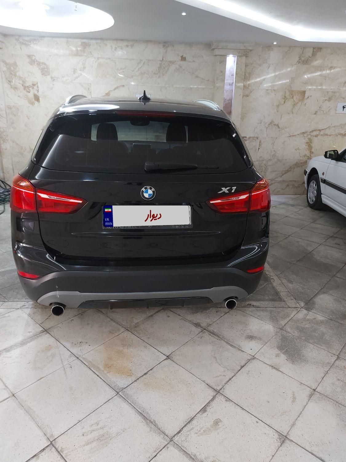 ب ام و X1 25 - 2016