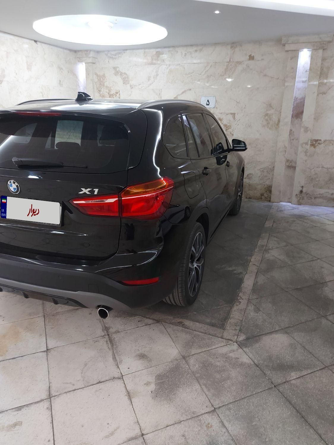 ب ام و X1 25 - 2016