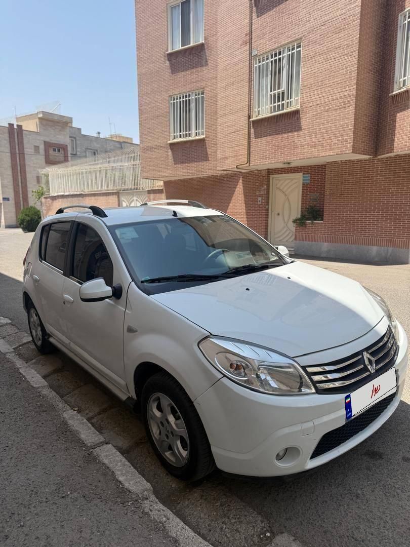 رنو ساندرو اتوماتیک - 1396