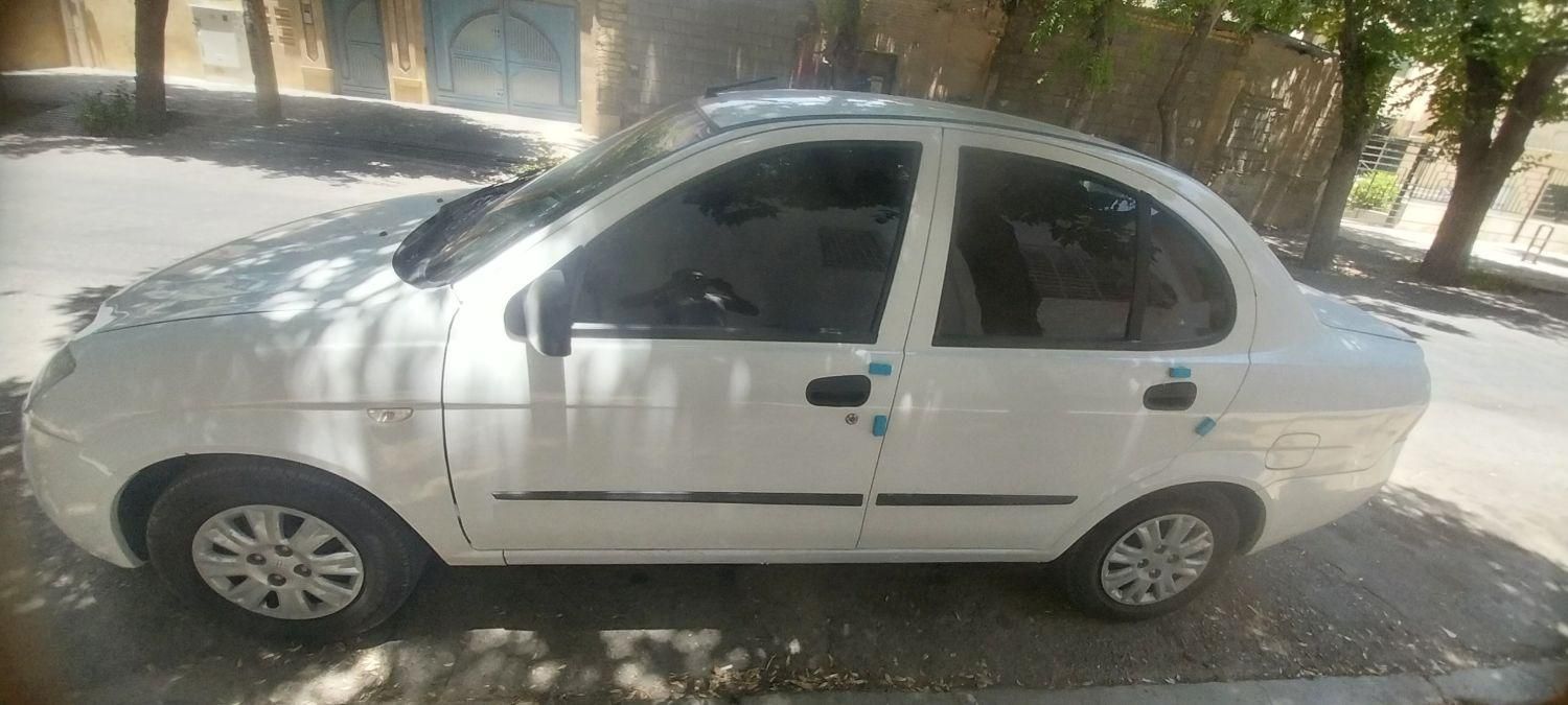 تیبا صندوق دار SX - 1400