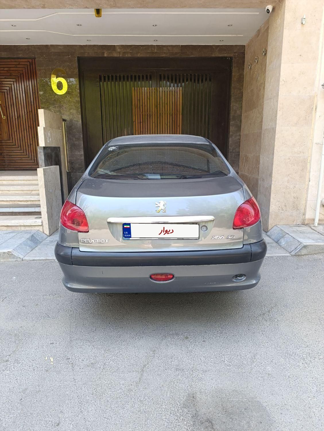 پژو ۲۰۶ صندوق دار v8 - 1386