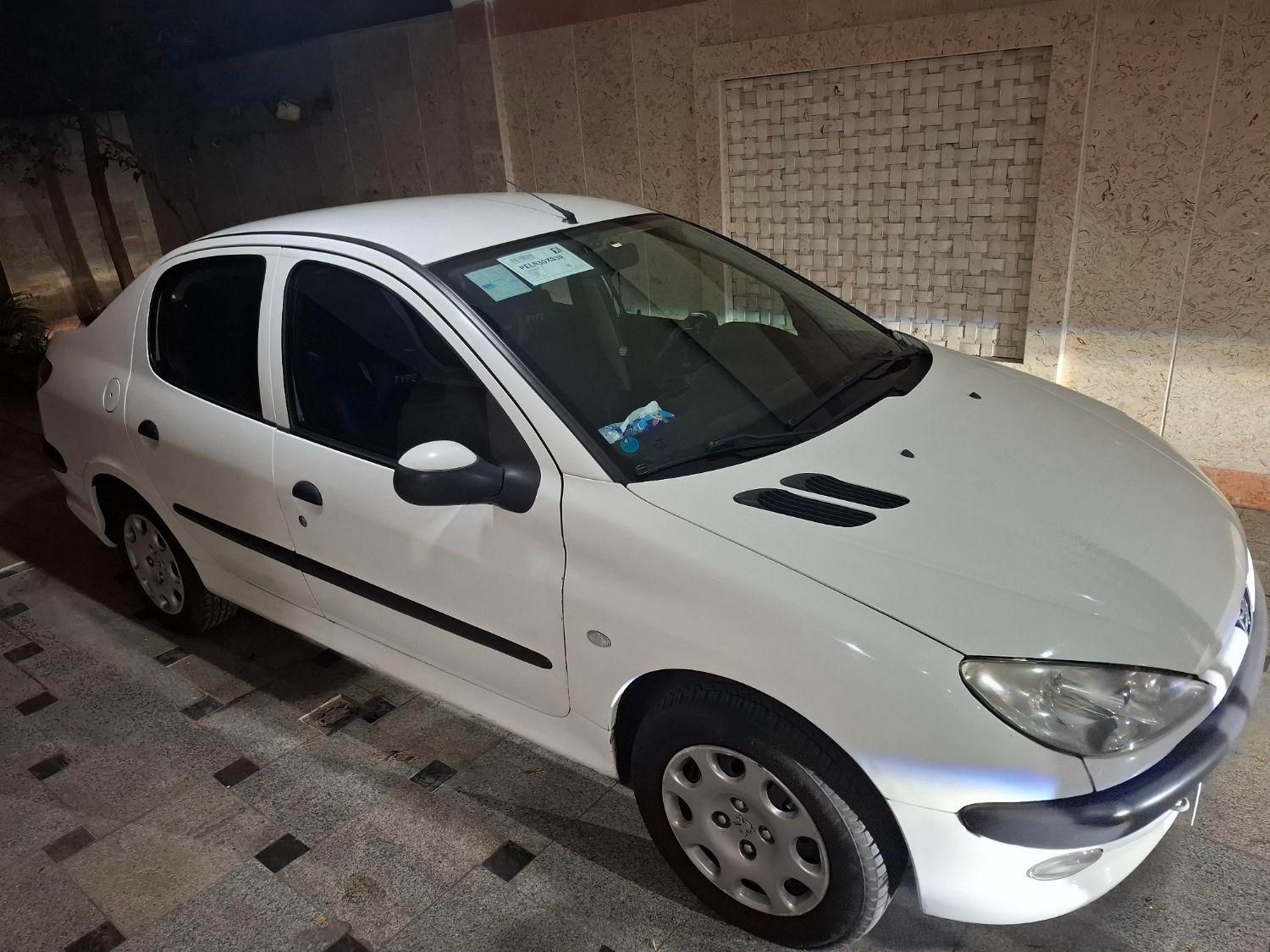 پژو ۲۰۶ صندوق دار v8 - 1395