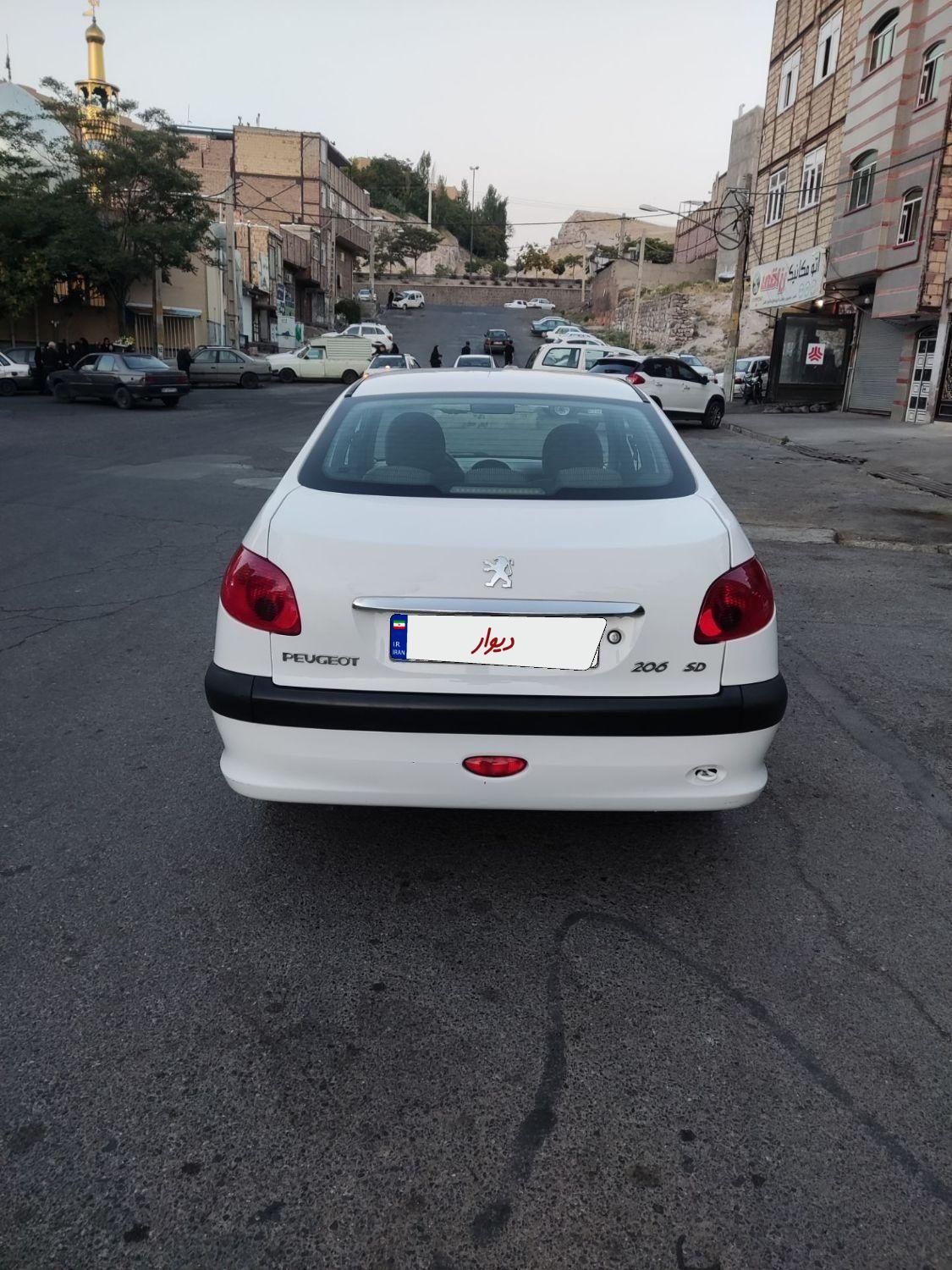 پژو ۲۰۶ صندوق دار v8 - 1399