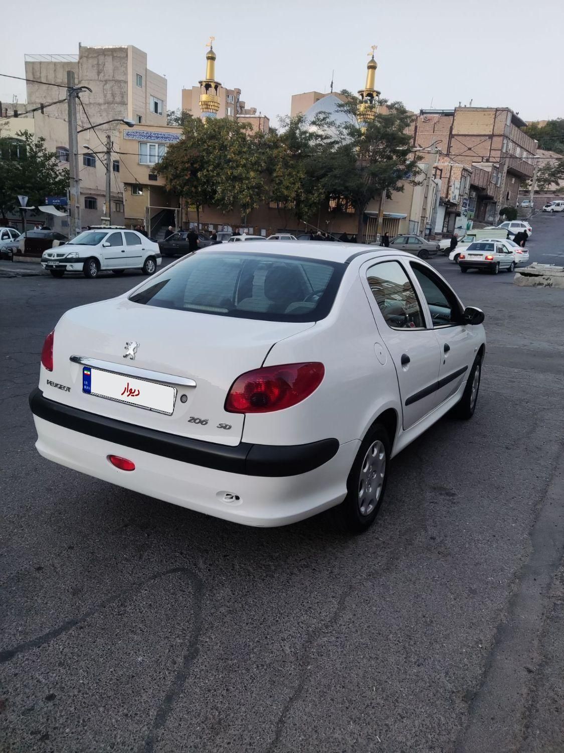 پژو ۲۰۶ صندوق دار v8 - 1399
