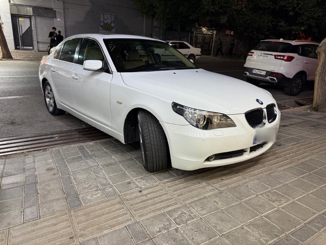 ب ام و سری 5 520i - 2005