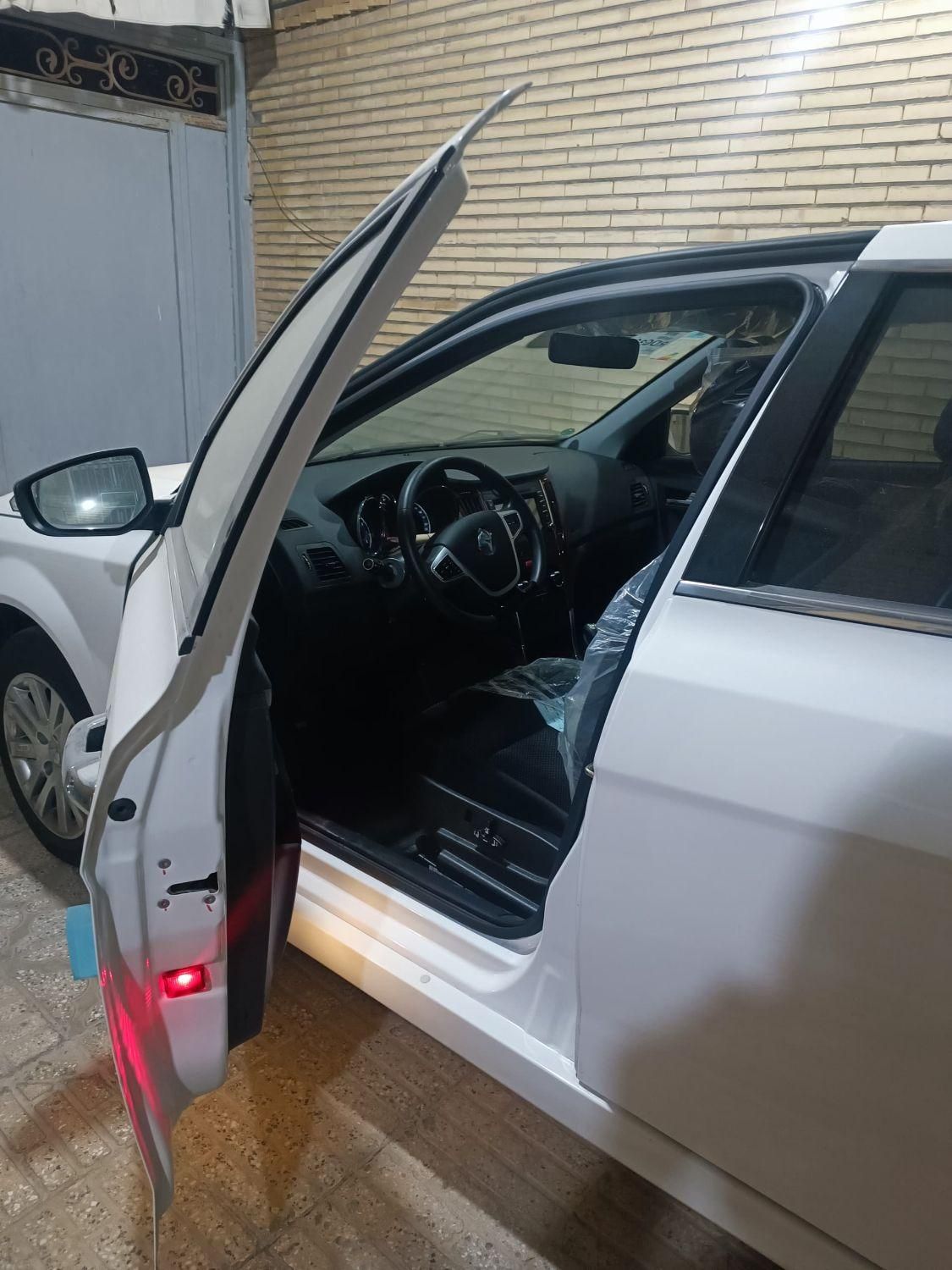 دنا پلاس توربو 6 دنده - 1403