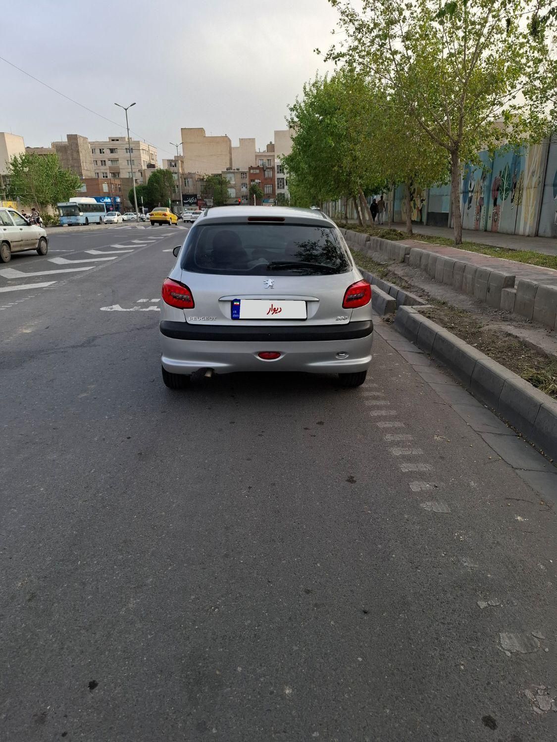 پژو 206 تیپ 2 - 1385