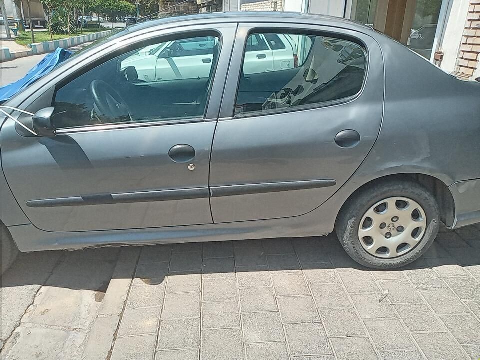 پژو ۲۰۶ صندوق دار v8 - 1394