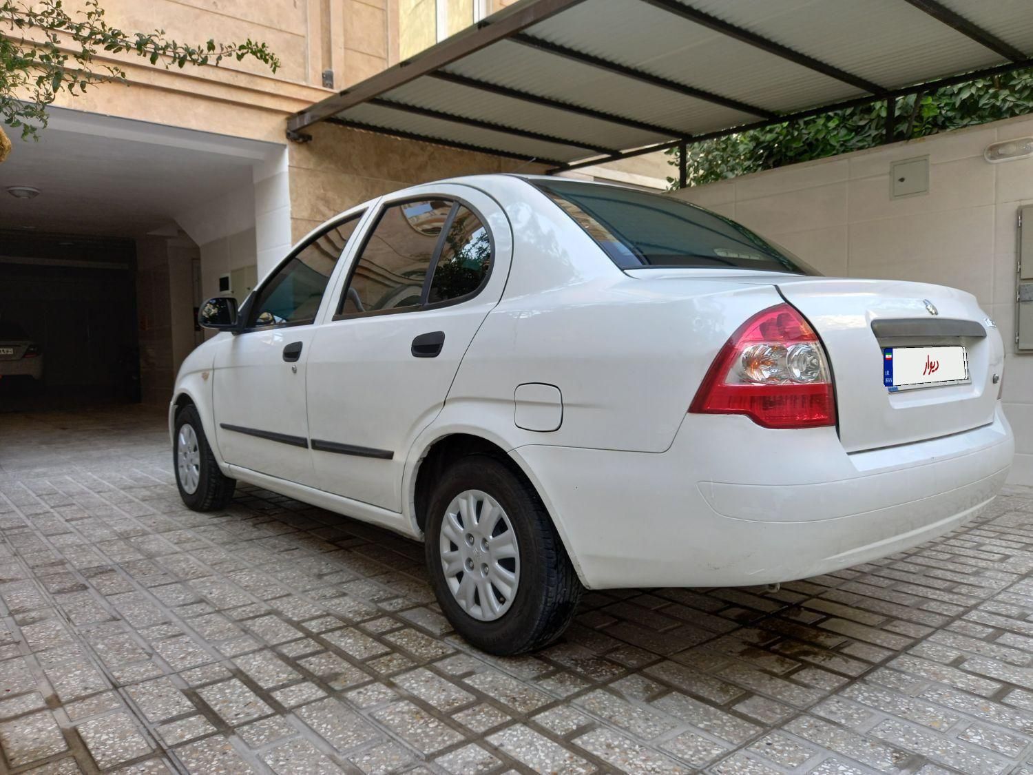 تیبا صندوق دار SX - 1397