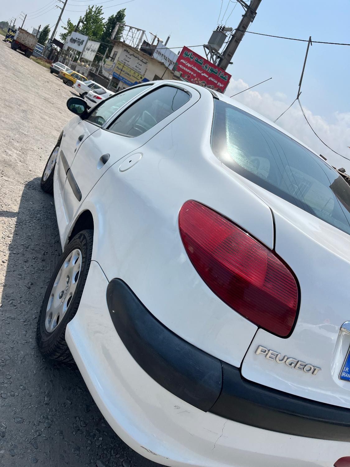 پژو ۲۰۶ صندوق دار v8 - 1390