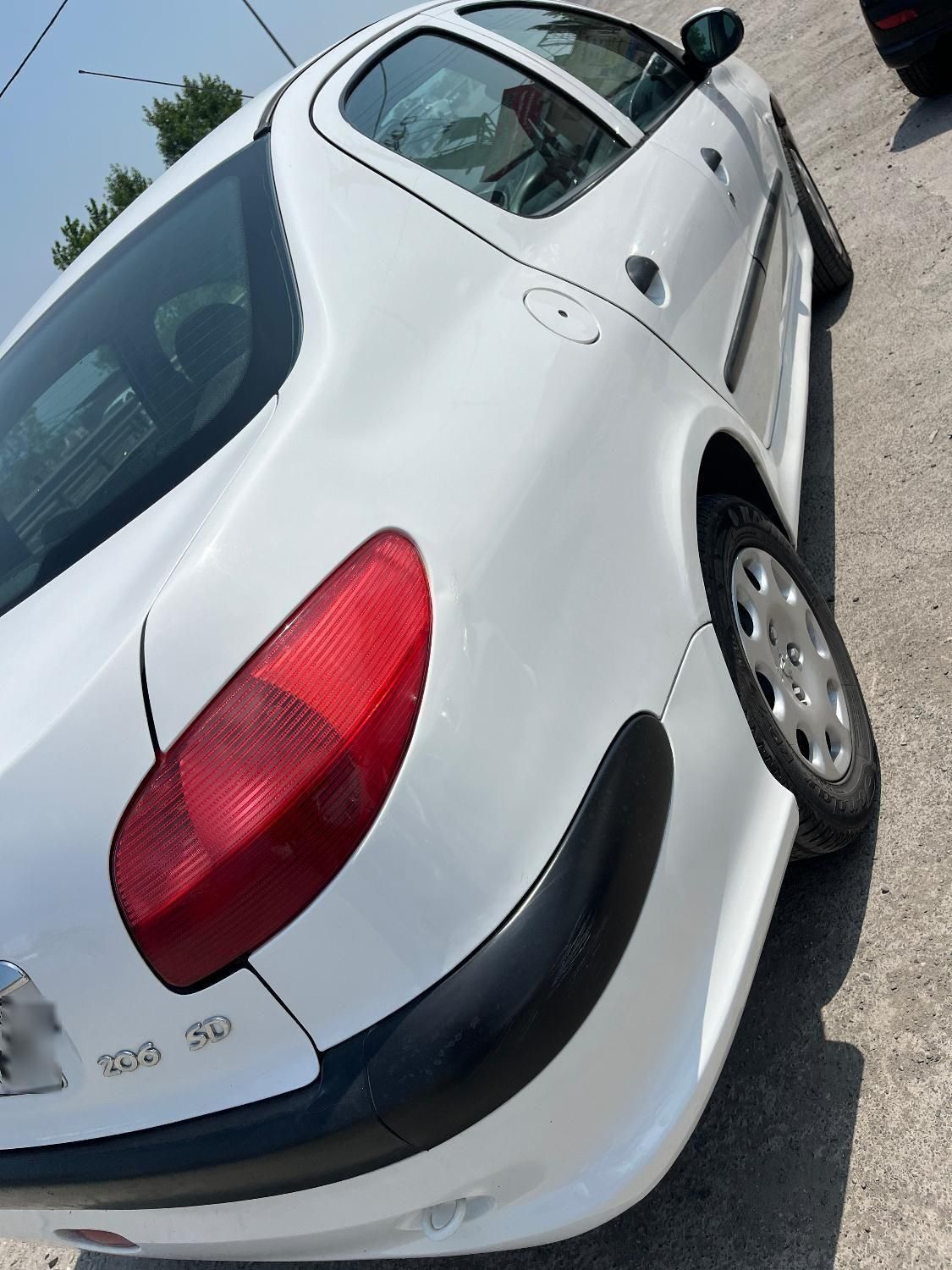 پژو ۲۰۶ صندوق دار v8 - 1390