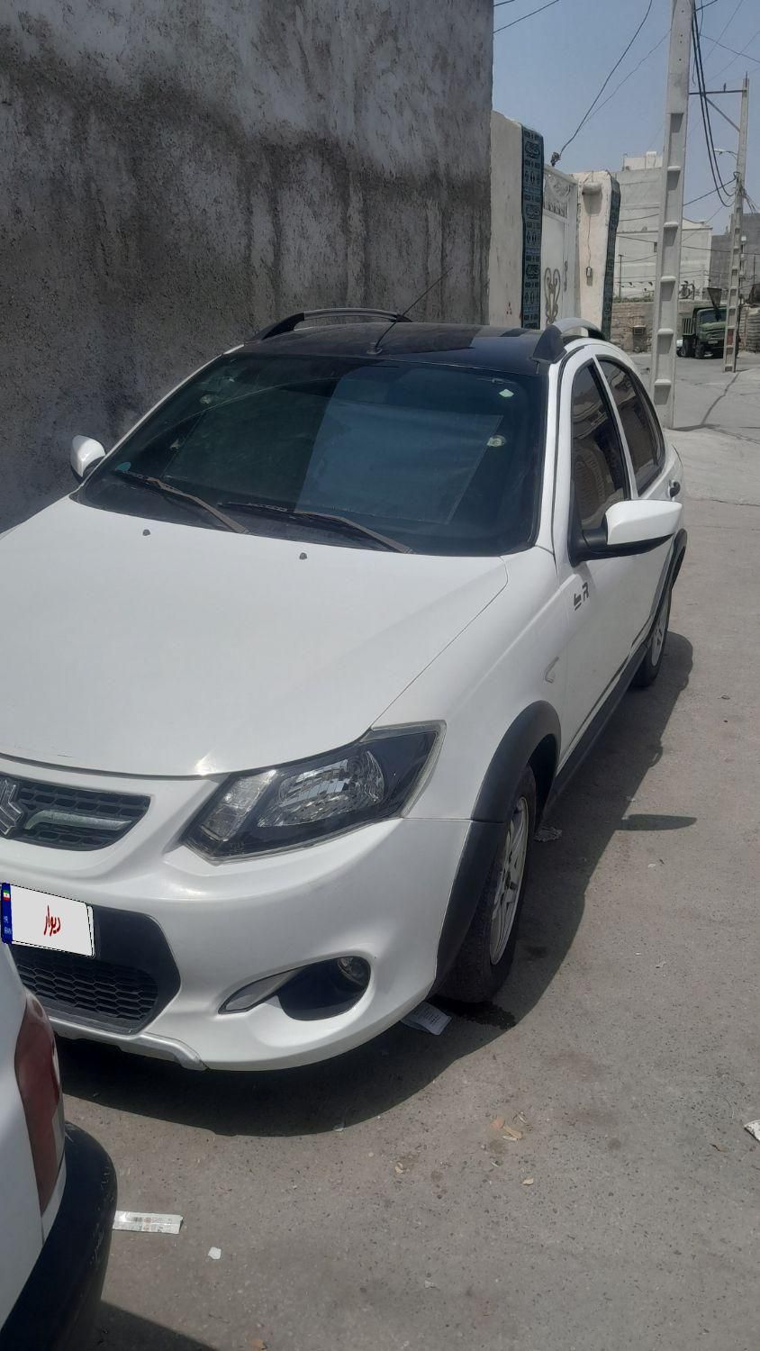 خودرو کوییک، R آگهی ann_19573465