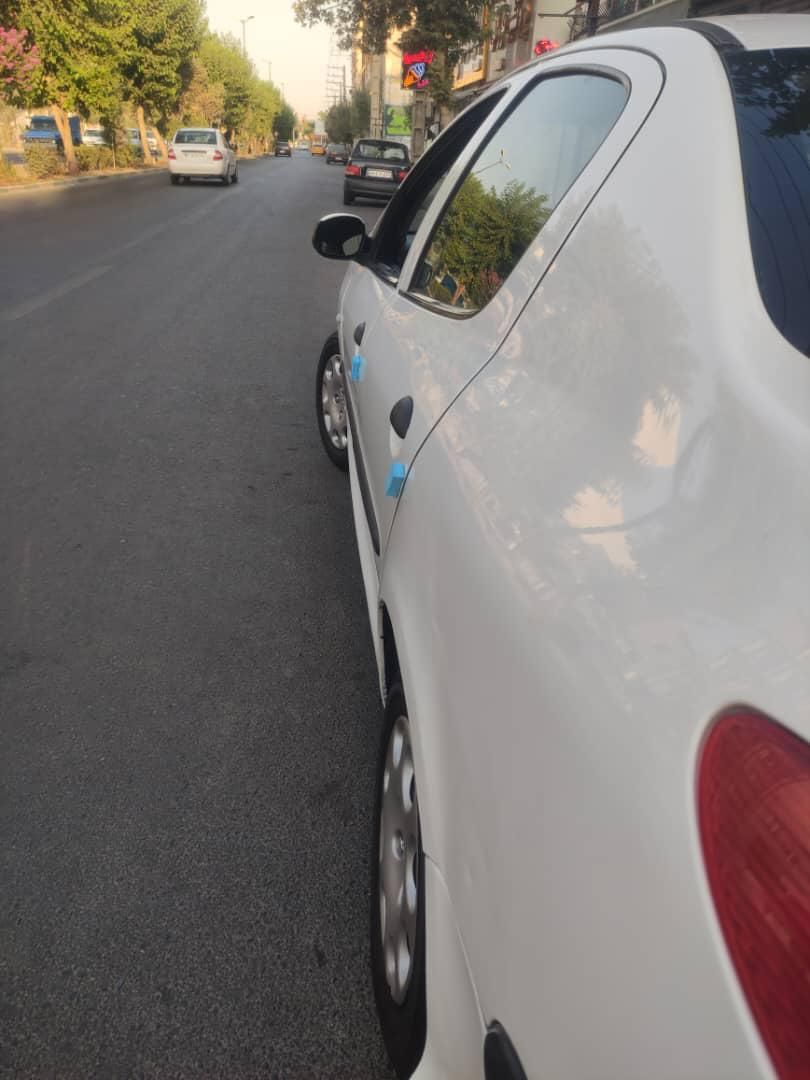 پژو ۲۰۶ صندوق دار v8 - 1390