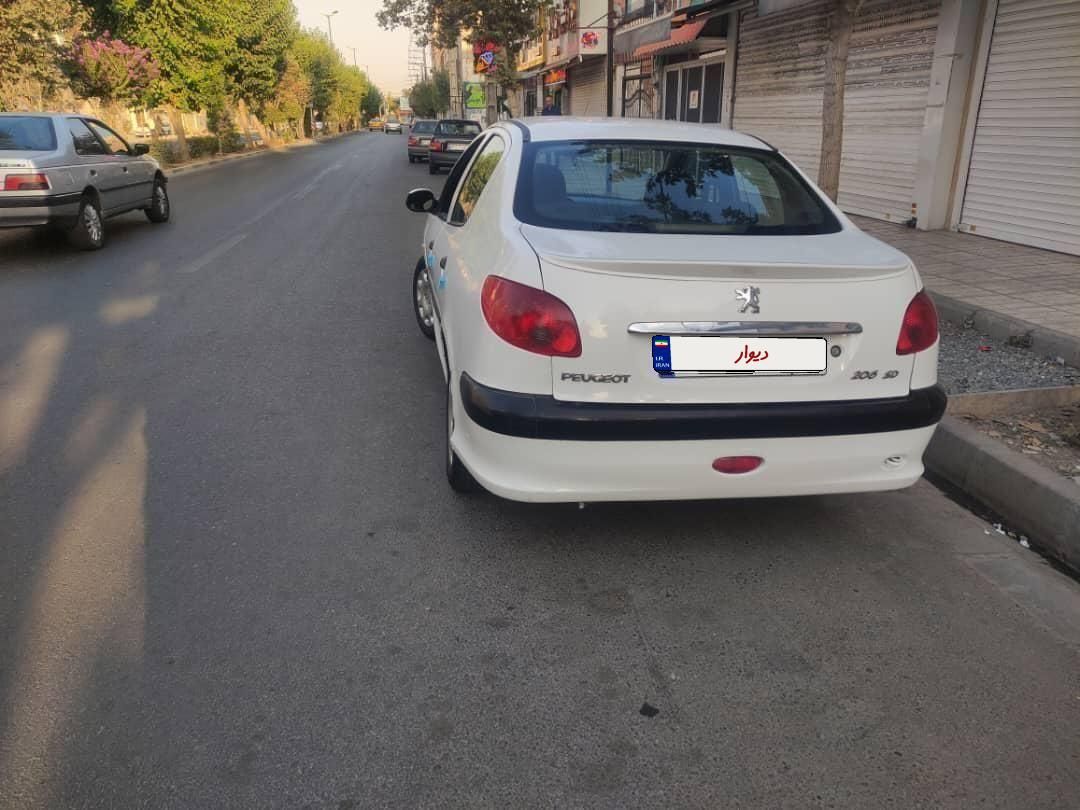 پژو ۲۰۶ صندوق دار v8 - 1390