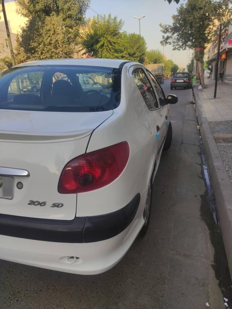 پژو ۲۰۶ صندوق دار v8 - 1390