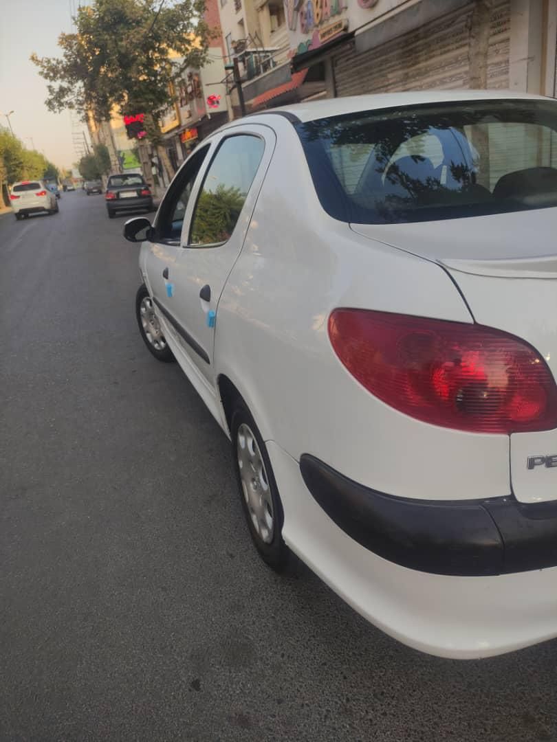 پژو ۲۰۶ صندوق دار v8 - 1390