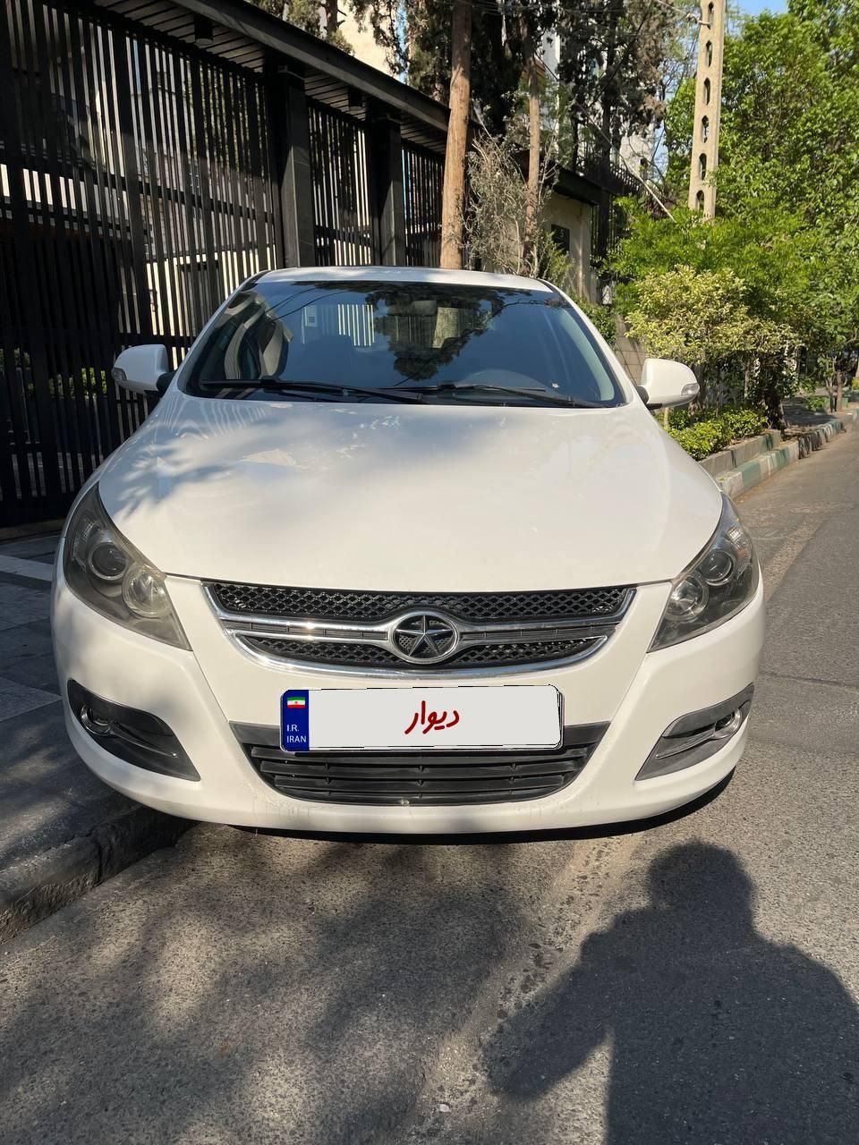 خودرو جک، J5 آگهی ann_19573674