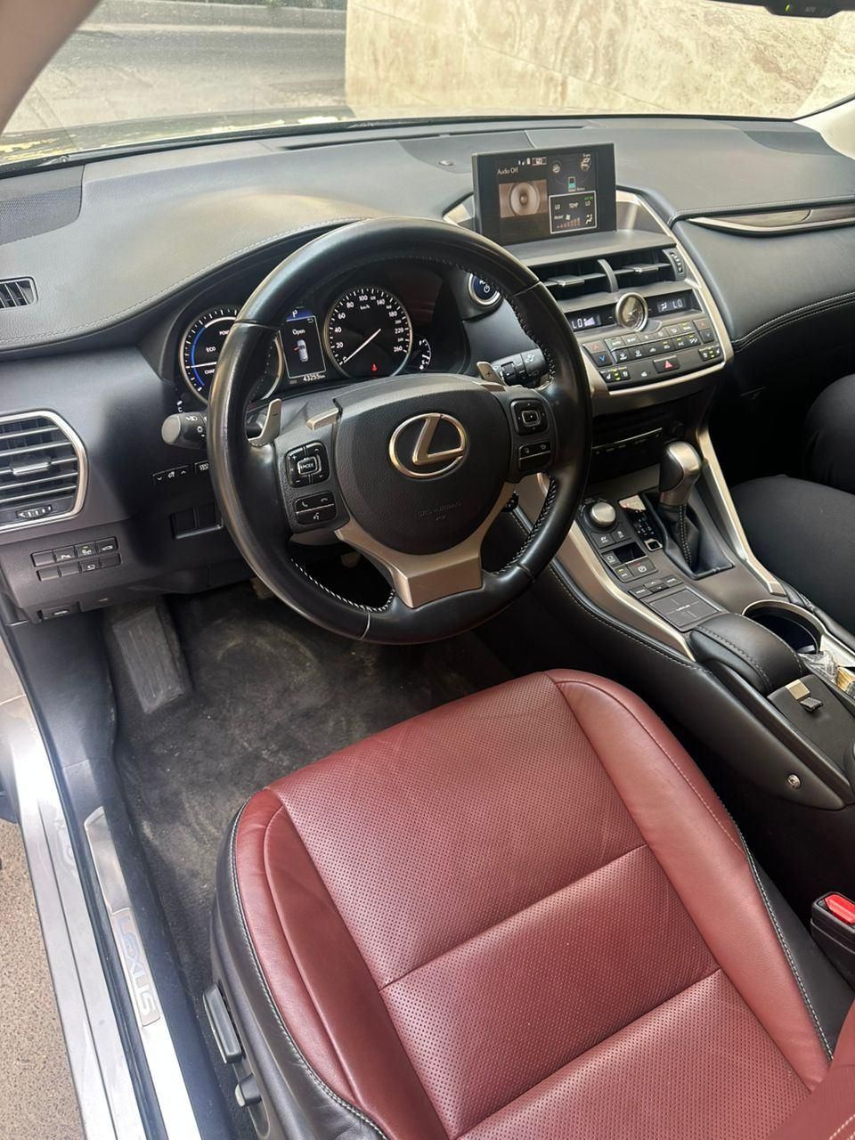 لکسوس NX هیبرید 300H - 2017