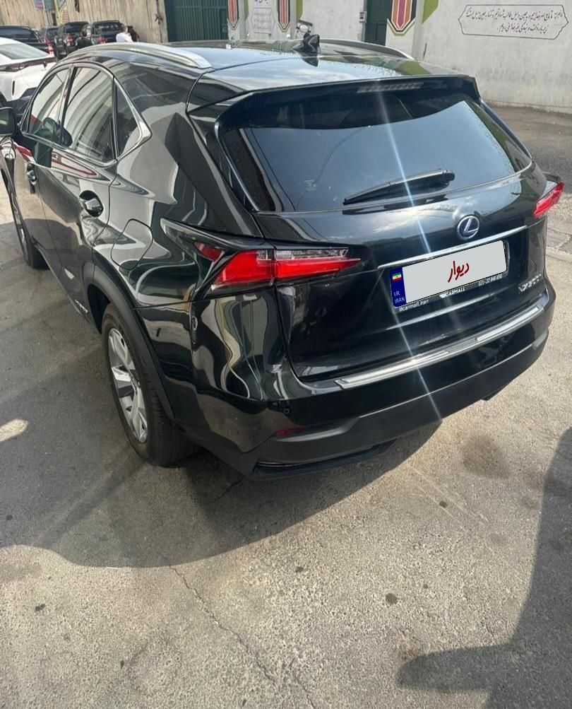 لکسوس NX هیبرید 300H - 2017