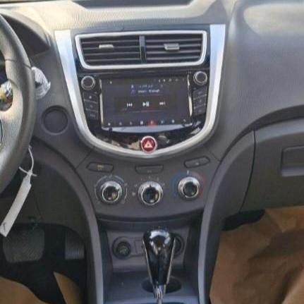 جک J4 اتوماتیک ساده - 1403