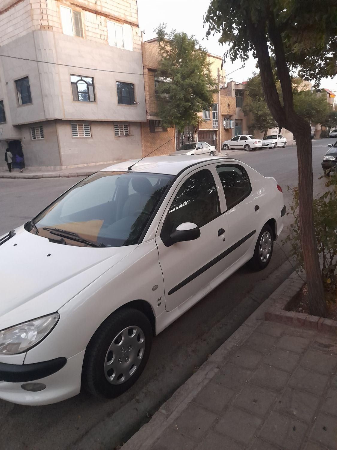 پژو ۲۰۶ صندوق دار v8 - 1399
