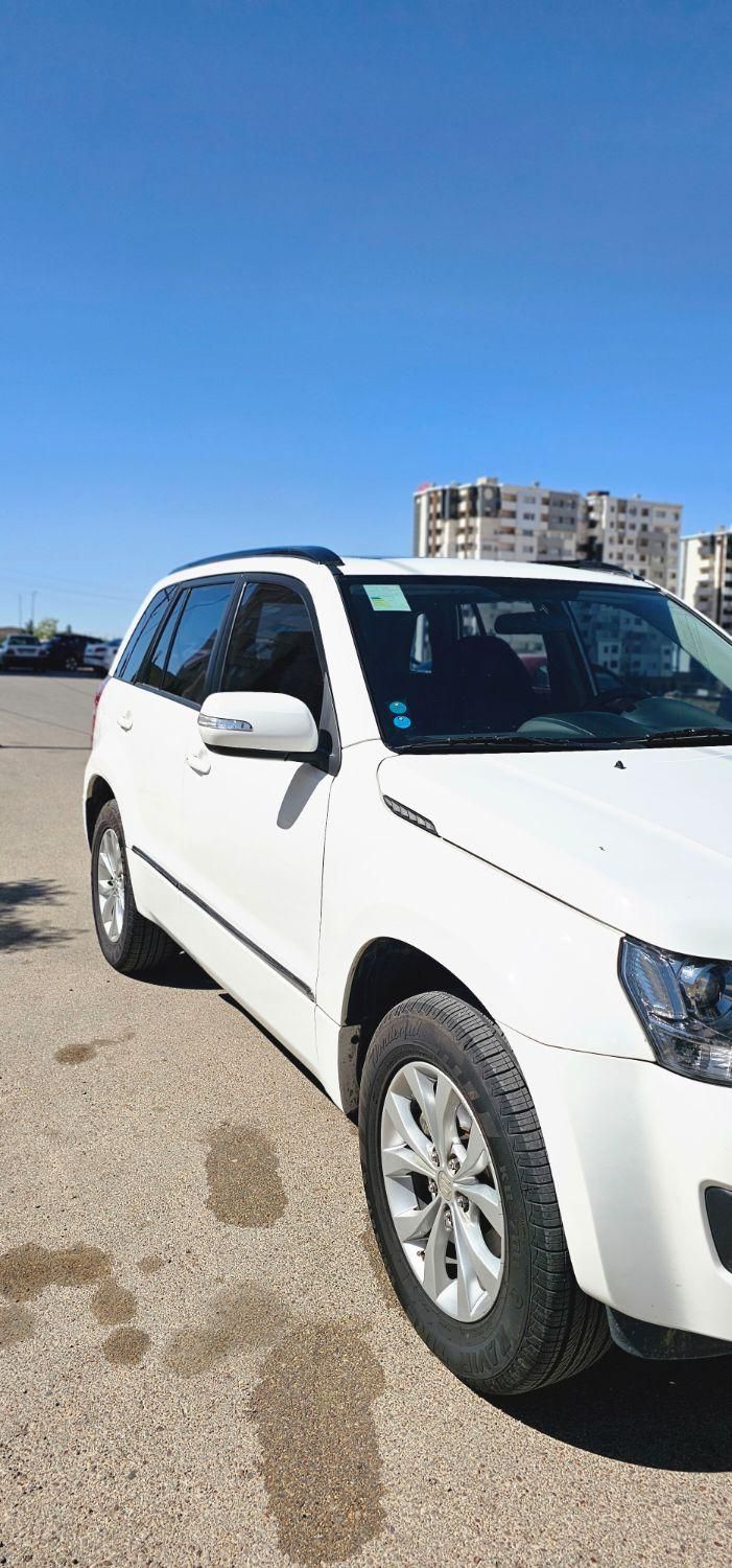 سوزوکی ویتارا ایران خودرو 2400 اتوماتیک - 1396