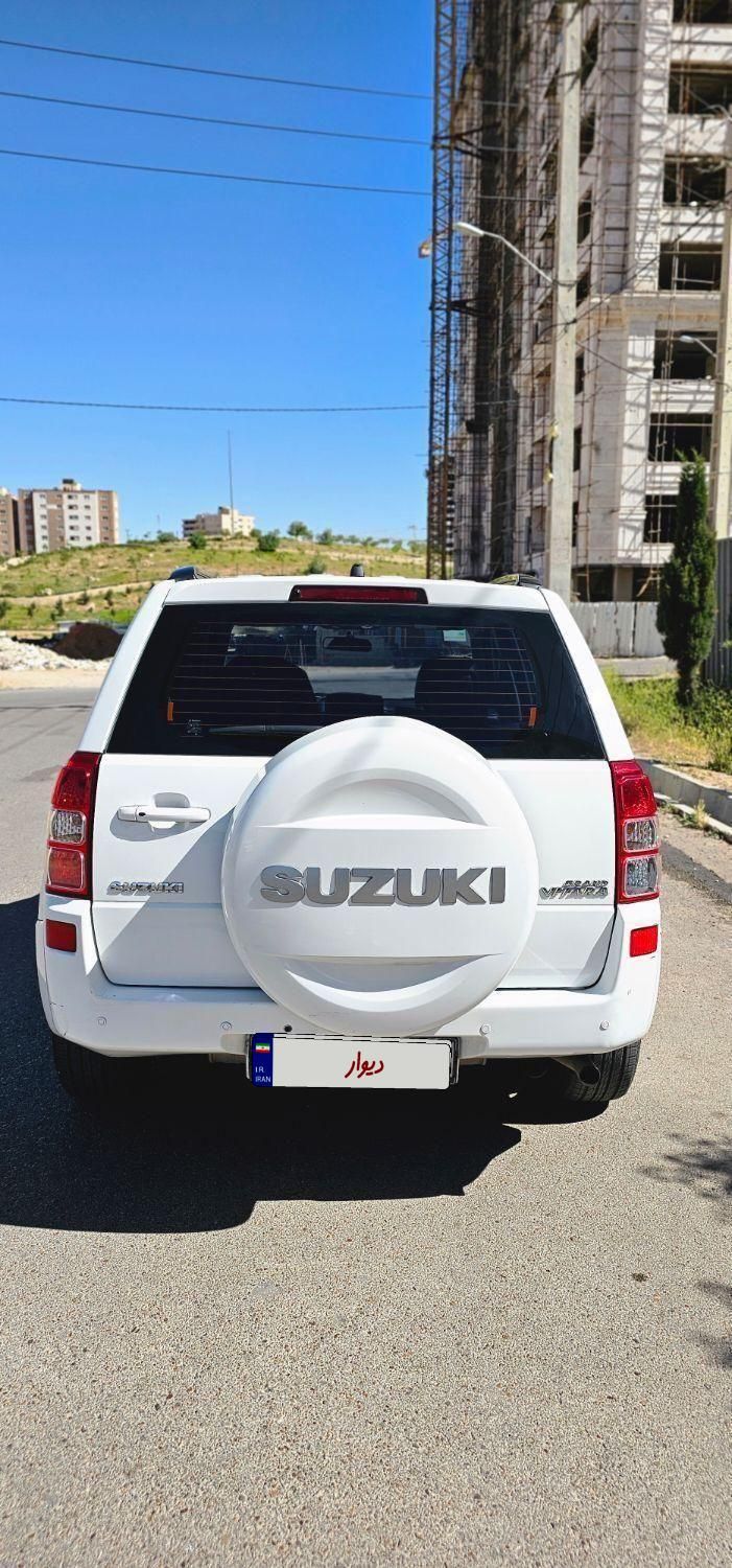 سوزوکی ویتارا ایران خودرو 2400 اتوماتیک - 1396