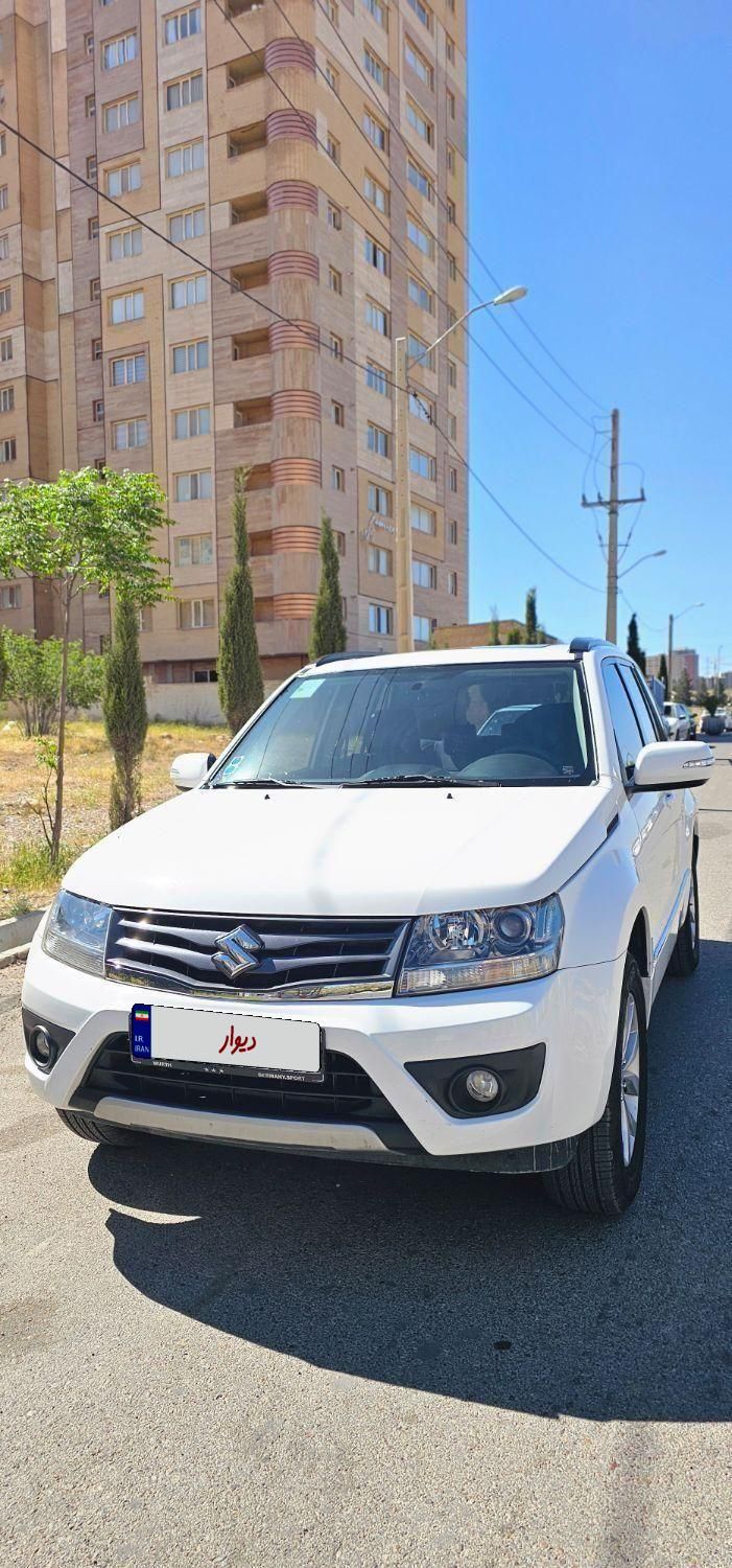 سوزوکی ویتارا ایران خودرو 2400 اتوماتیک - 1396