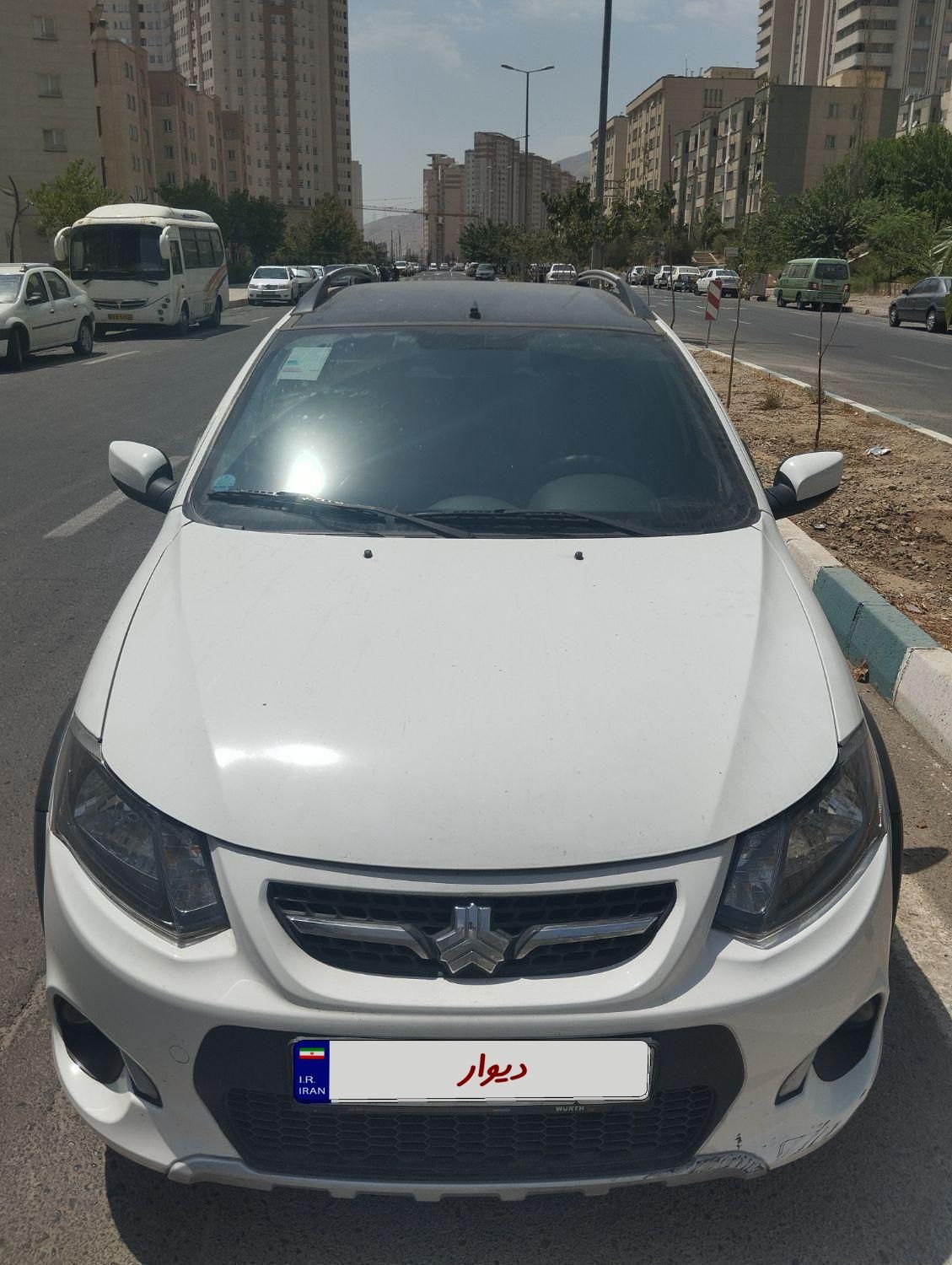 خودرو کوییک، R آگهی ann_19574678
