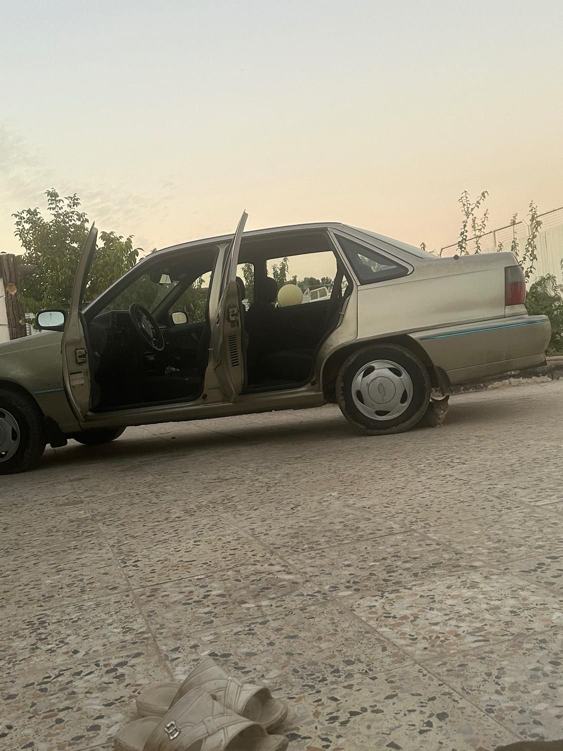 دوو سیلو سدان - 1380