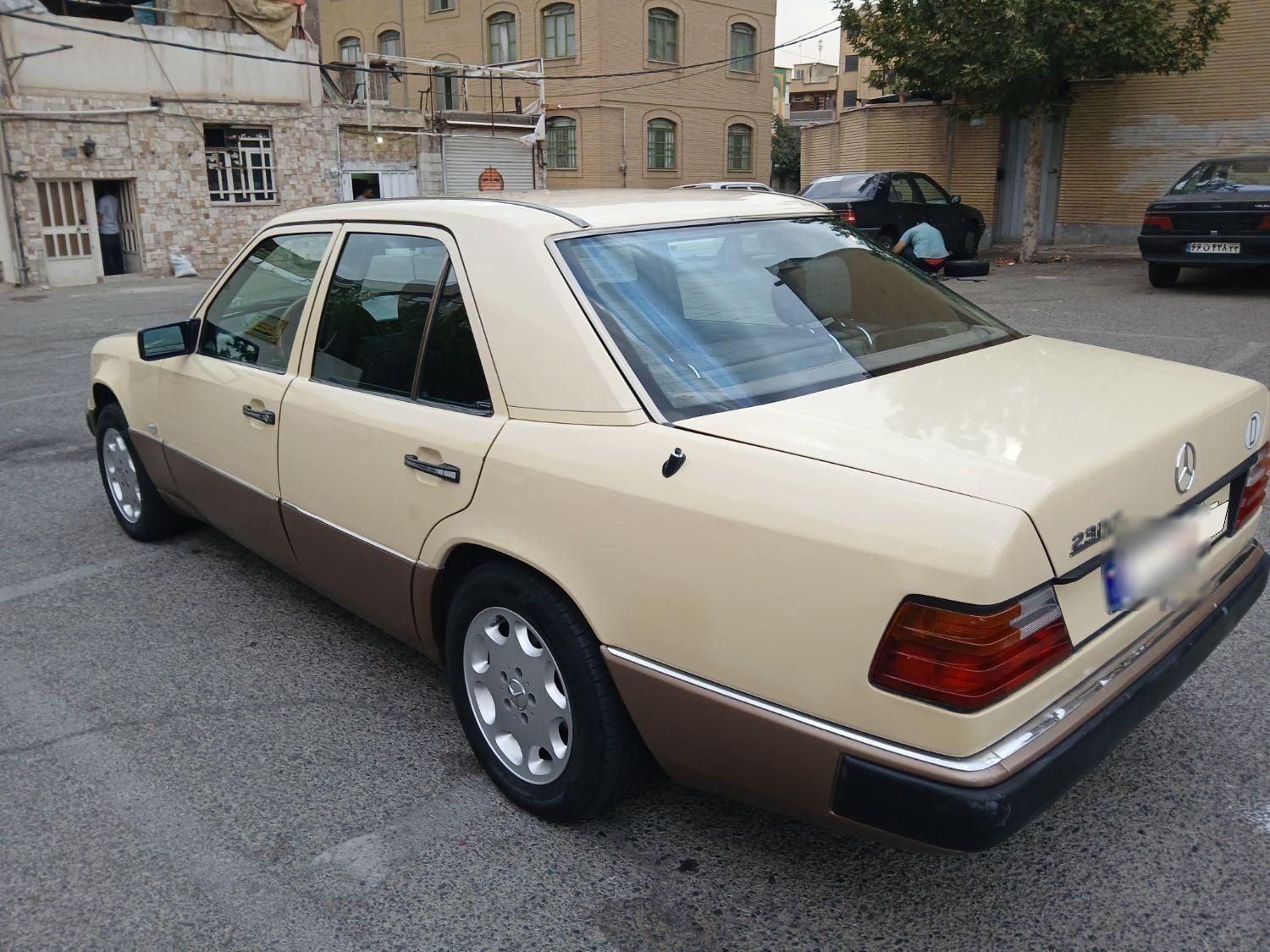 بنز E 230 - 1990