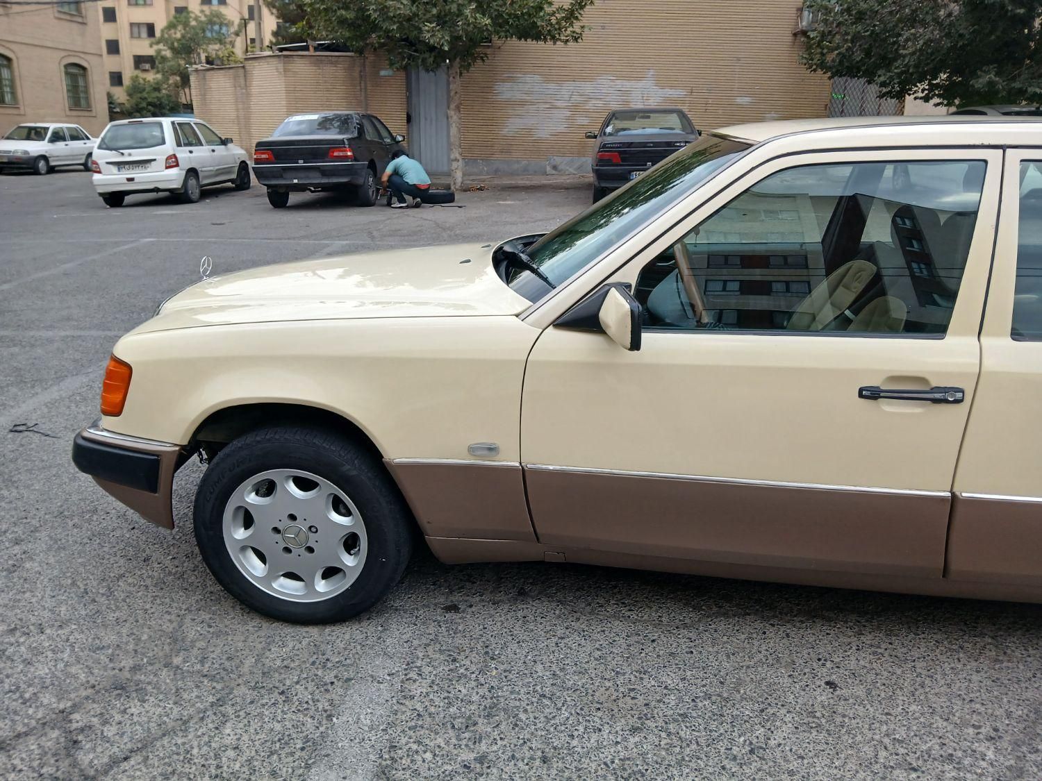 بنز E 230 - 1990