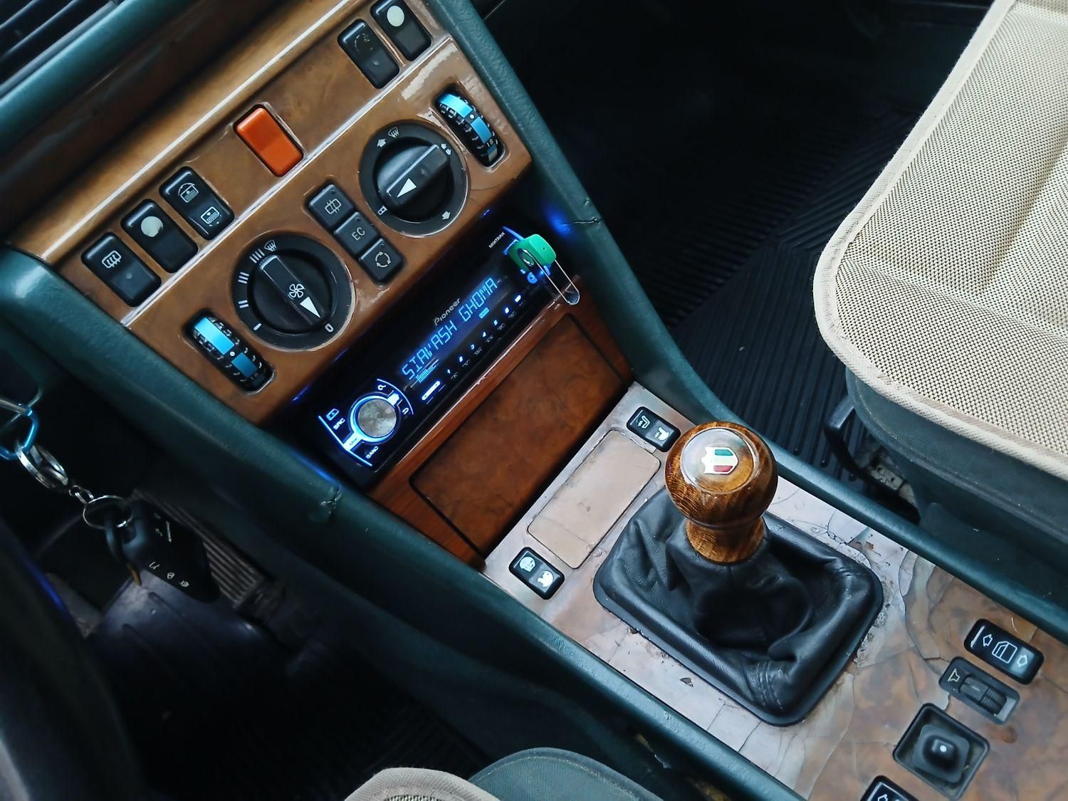 بنز E 230 - 1990