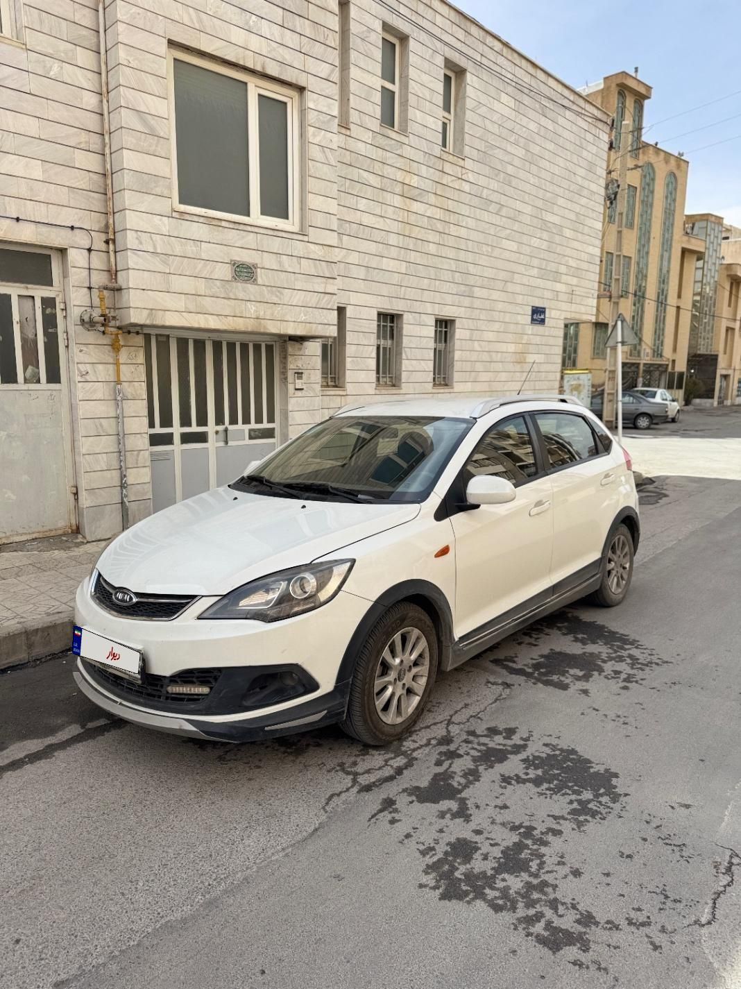 خودرو ام وی ام، 315 هاچ بک آگهی ann_19574972