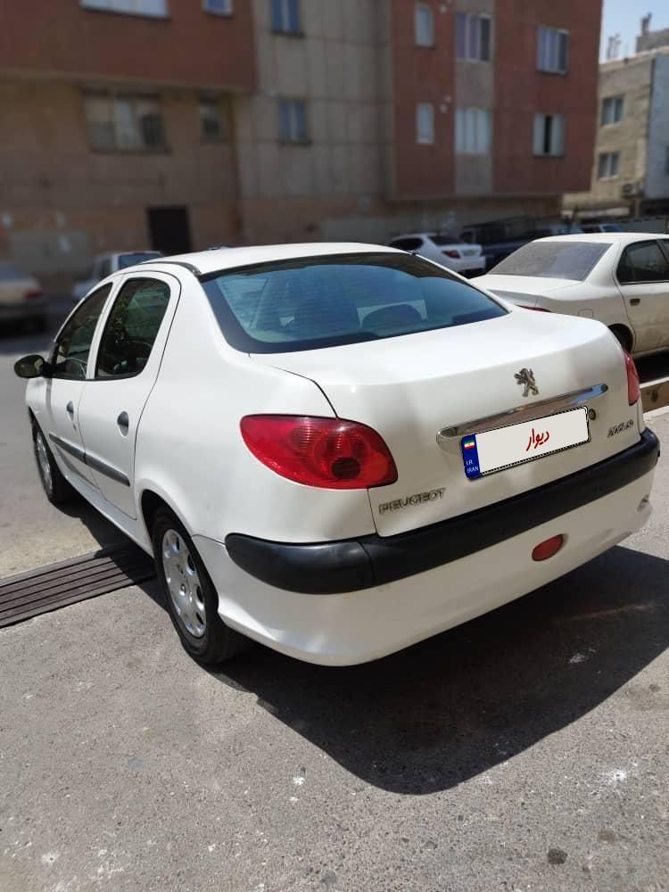 خودرو پژو، ۲۰۶ صندوق دار آگهی ann_19575348
