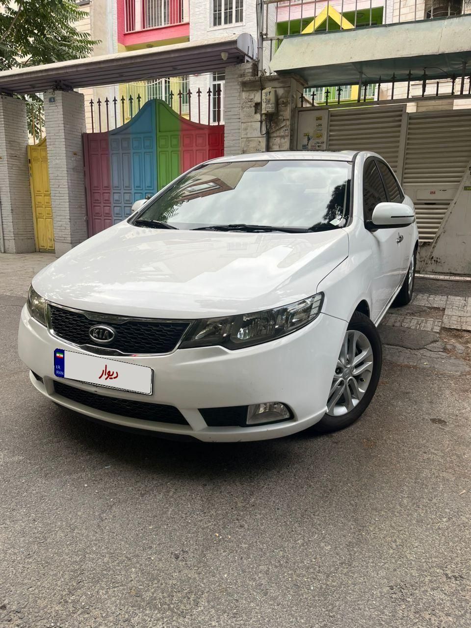 خودرو کیا، سراتو مونتاژ آگهی ann_19575504